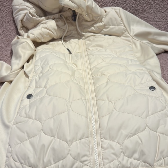 Barbour Kendra Hybrid Quilted Hooded Jacket - Picture 5 of 10